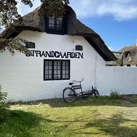 Hotel Strandgaarden Vesterø Havn Esterno foto