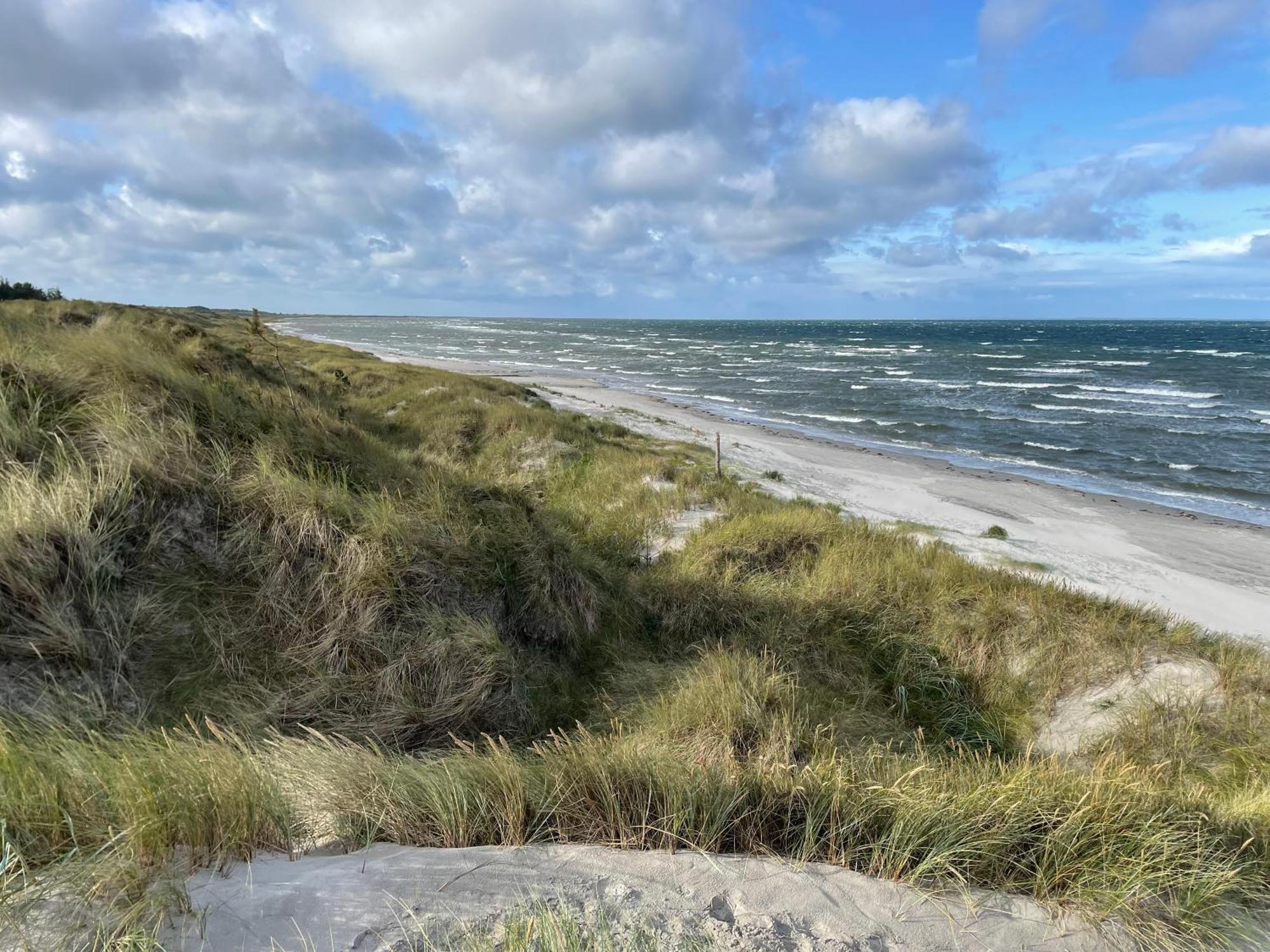 Hotel Strandgaarden Vesterø Havn Esterno foto